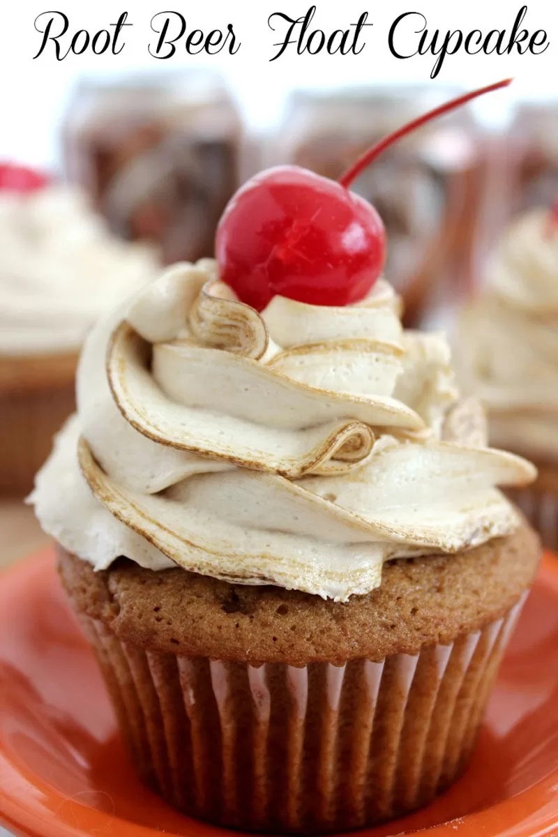 Root beer Float Cupcake