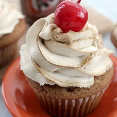 Root Beer Float Cupcakes