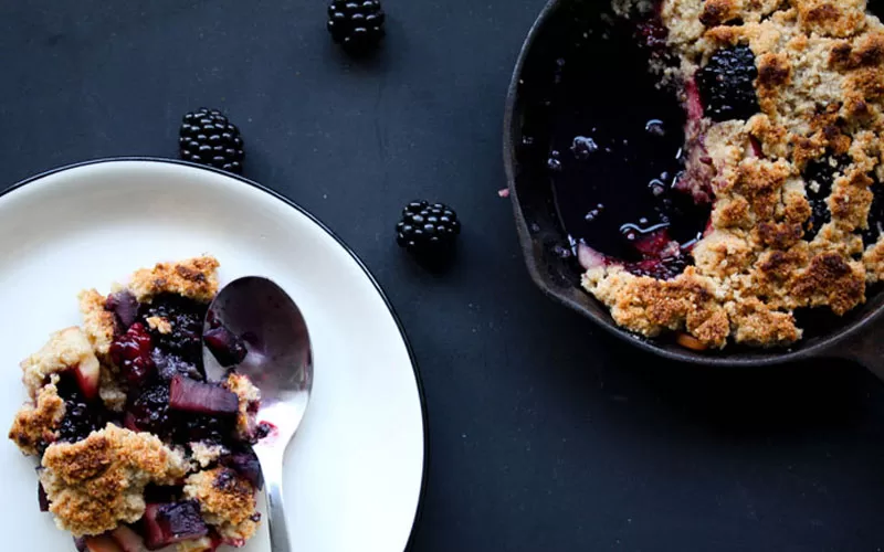 Berry Apple Crumble