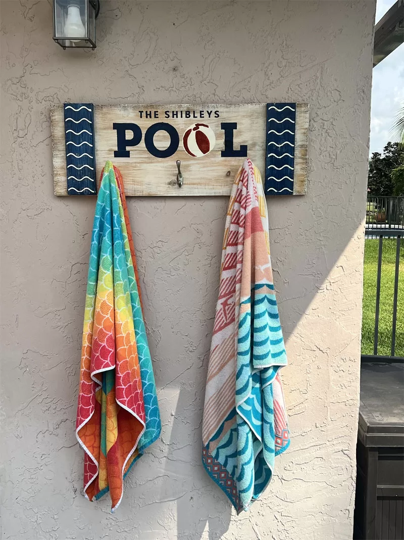 Pool Towel Rack